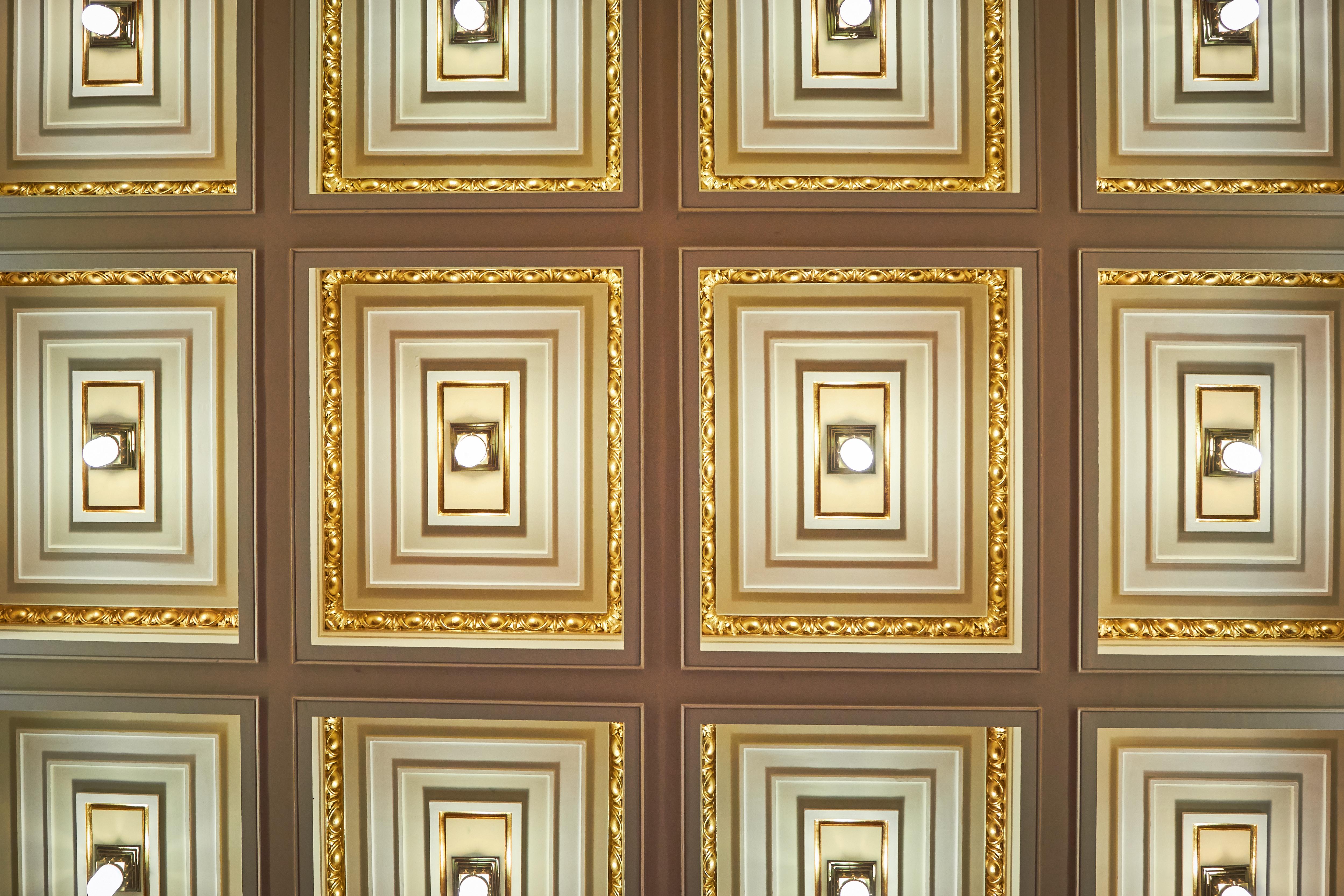 Ambassador Zlata Husa Πράγα Εξωτερικό φωτογραφία Ceiling of the ballroom